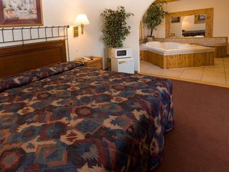 North Country Inn & Suites Mandan Экстерьер фото